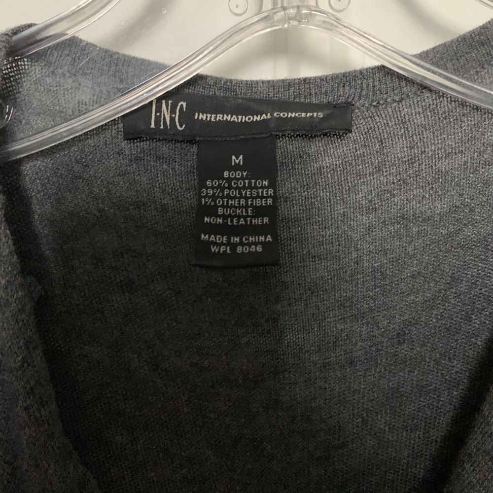 Grey top - Picture 2 of 3